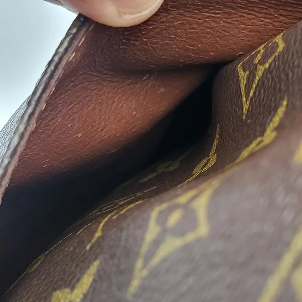 LOUIS VUITTON VINTAGE MONOGRAM CANVAS MARCEAU GM..Authentic.